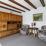 Regina Apartment